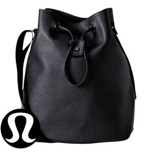 Authentic Lululemon Athletica Drawstring Buckets of Fun Shoulder Bag